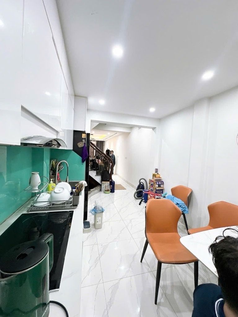 Bán nhà Kim Ngưu - diện tích 46.4m2 3 tầng - Ngõ thông ô tô ra vào - giá 14 tỷ