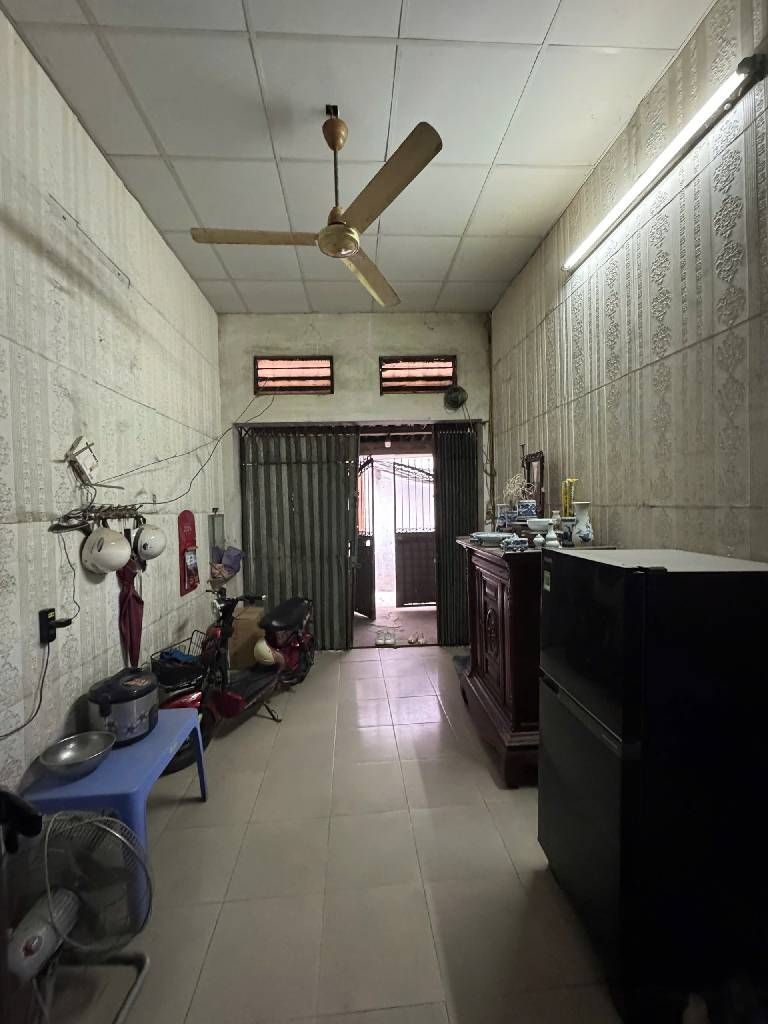 Bán nhà Pháo Đài Láng - diện tích 37m2 1 tầng - Mảnh đất hiếm - giá 7,6 tỷ