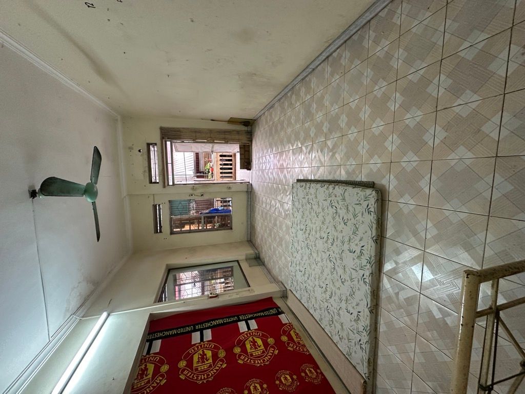 Bán nhà Đình Đông - diện tích 38m2 3 tầng - Cách ô tô 50m - giá 7,29 tỷ