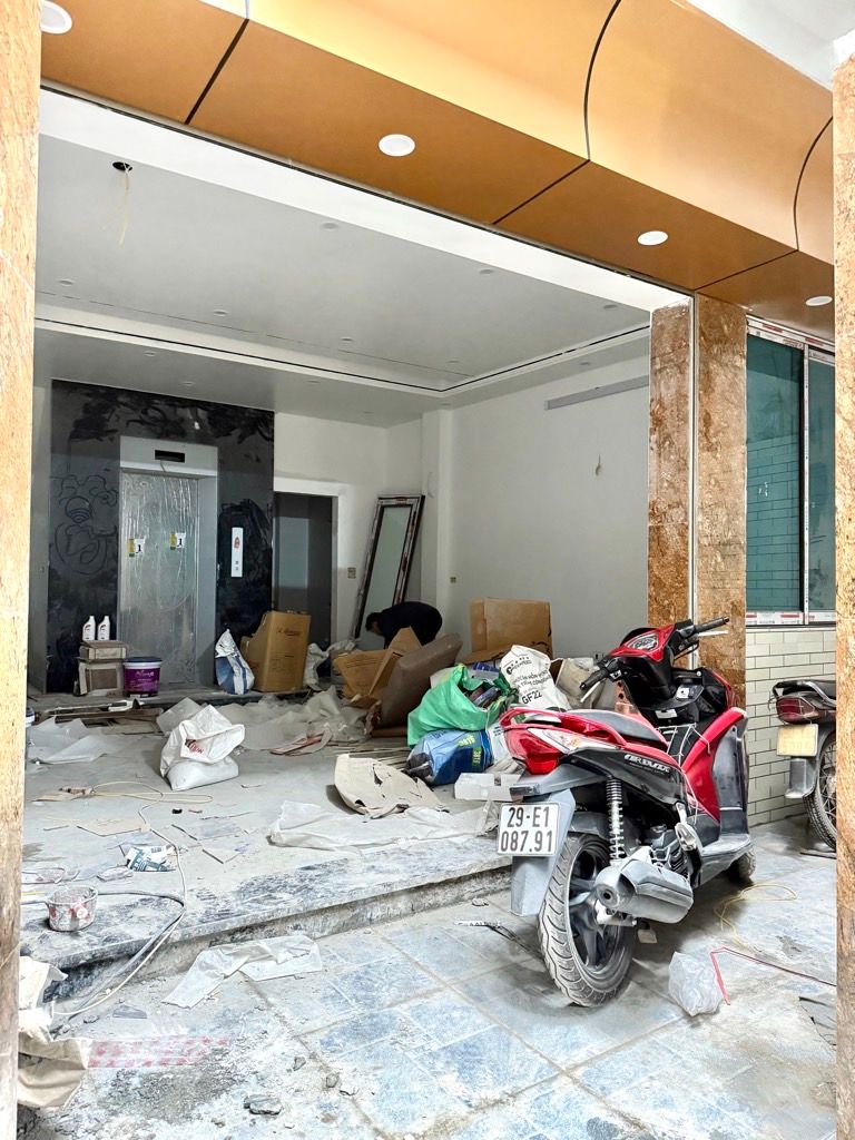 Bán nhà Văn Hương - diện tích 48m2 7 tầng - Thang máy, nhà mới tinh - giá 14,2 tỷ