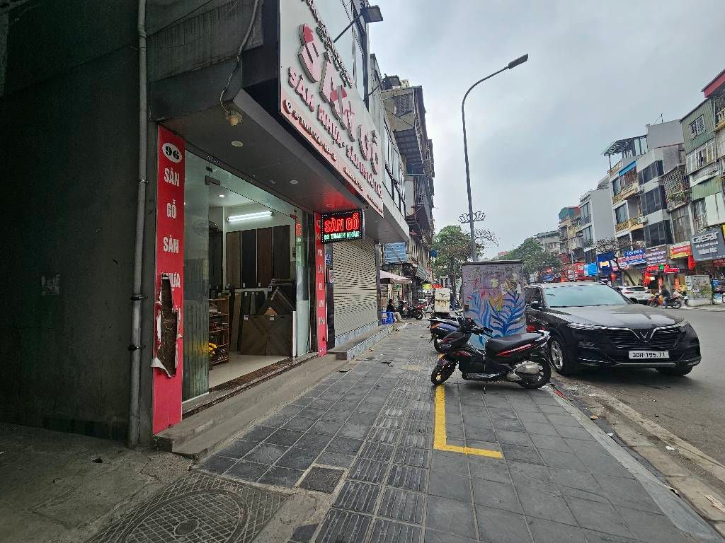 Bán nhà Thanh Nhàn - diện tích 19,6m2 3 tầng - Nhà đẹp hiếm có - giá 6,3 tỷ