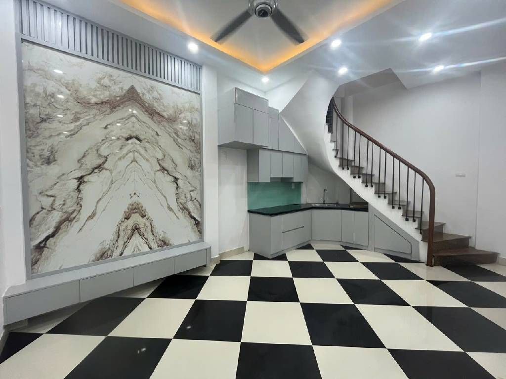 Bán nhà Hoàng Mai - diện tích 35.1m2 6 tầng - Ngõ siêu nông ba gác đỗ cửa - giá 7,8 tỷ