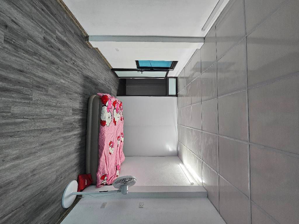 Bán nhà Giải Phóng - diện tích 28m2 3 tầng - Nhà mới ở ngay - giá 4,4 tỷ