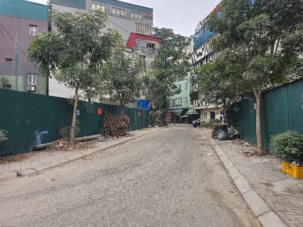 Bán nhà Giải Phóng - diện tích 28m2 3 tầng - Nhà mới ở ngay - giá 4,4 tỷ