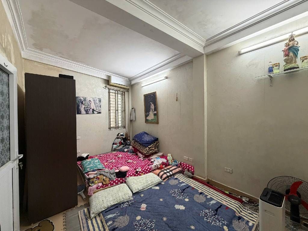 Bán nhà Văn Miếu - diện tích 31m2 5 tầng - 2 mặt thoáng - giá 11,3 tỷ