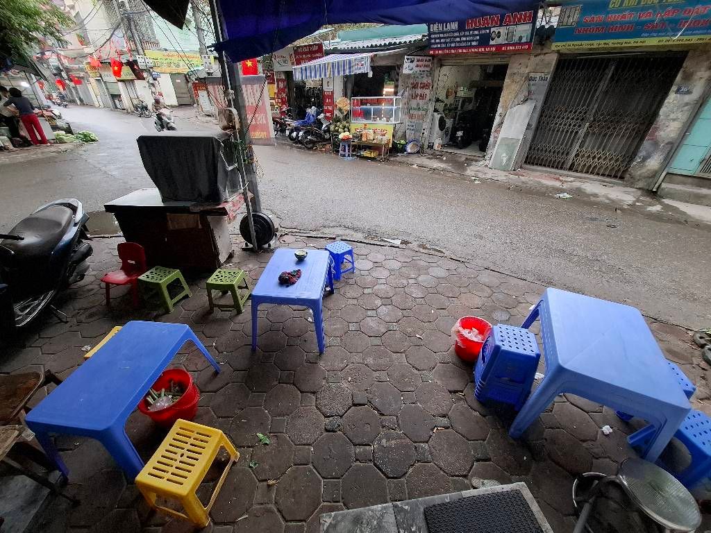 Bán nhà Nguyễn Chính - diện tích 14m2 4 tầng - Mặt phố lô góc - giá 3,2 tỷ