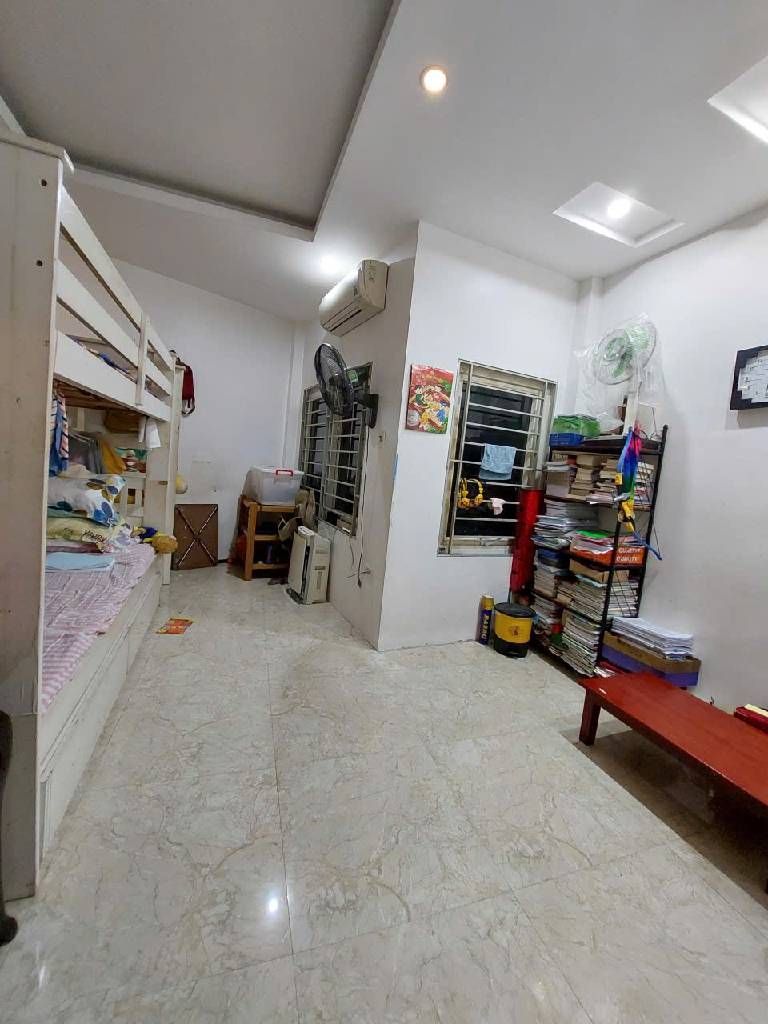 Bán nhà Đê Trần Khát Chân - diện tích 30m2 5 tầng - Ô TÔ 50M - giá 7,2 tỷ