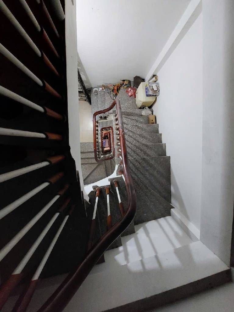 Bán nhà Đê Trần Khát Chân - diện tích 30m2 5 tầng - Ô TÔ 50M - giá 7,2 tỷ