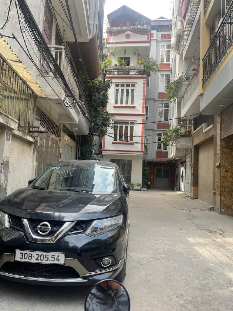 Bán nhà Khương Thượng - diện tích 46.6m2 3 tầng - Ô tô đỗ cửa - giá 13,8 tỷ