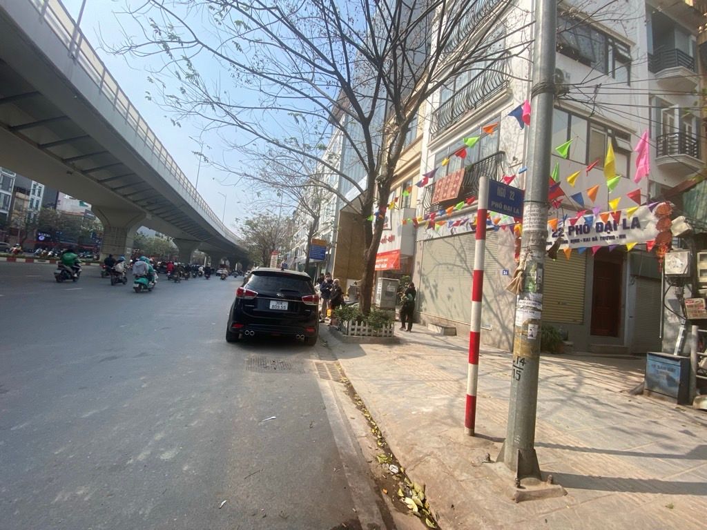 Bán nhà Đại La - diện tích 40m2 5 tầng - Ô tô gần - giá 12,9 tỷ