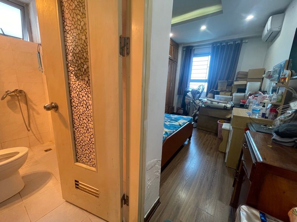 Bán nhà Linh Đàm - diện tích 82,3m2 12 tầng - View hồ Linh Đàm - giá 5,2 tỷ