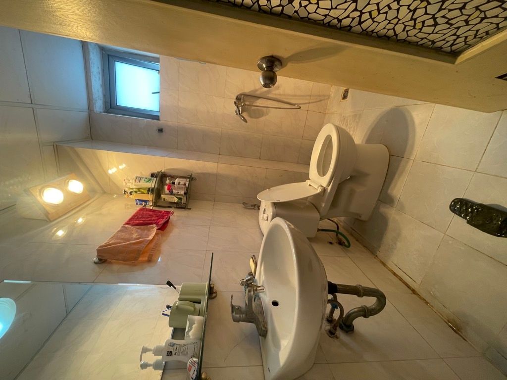 Bán nhà Linh Đàm - diện tích 82,3m2 12 tầng - View hồ Linh Đàm - giá 5,2 tỷ