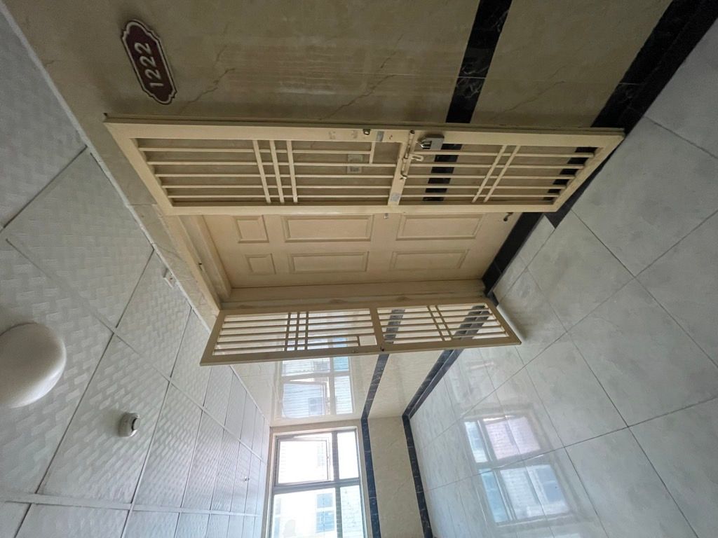 Bán nhà Linh Đàm - diện tích 82,3m2 12 tầng - View hồ Linh Đàm - giá 5,2 tỷ