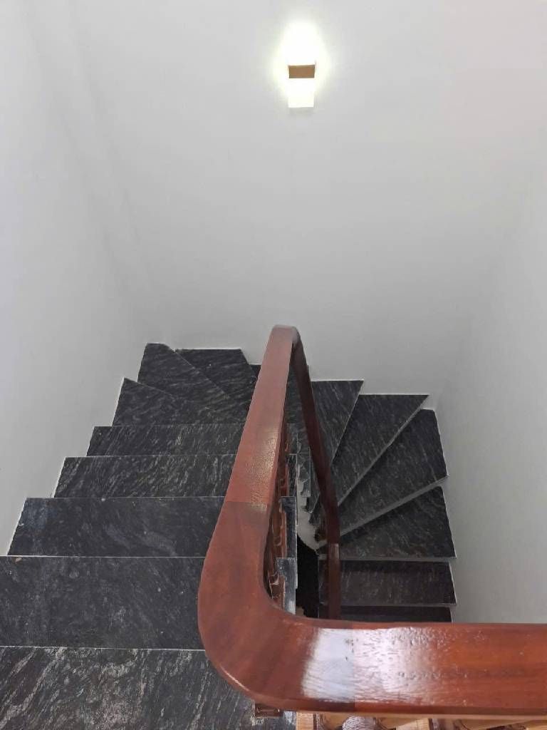 Bán nhà Thanh Đàm - diện tích 30.5m2 5 tầng - ô tô tránh - giá 7,25 tỷ