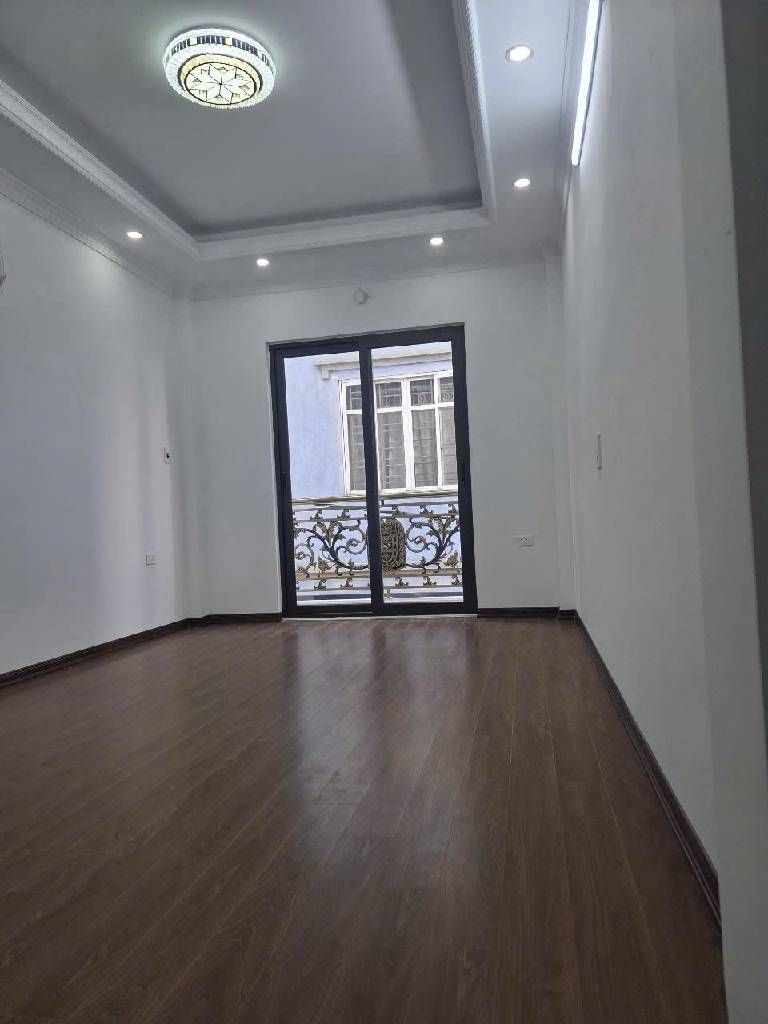 Bán nhà Thanh Đàm - diện tích 30.5m2 5 tầng - ô tô tránh - giá 7,25 tỷ