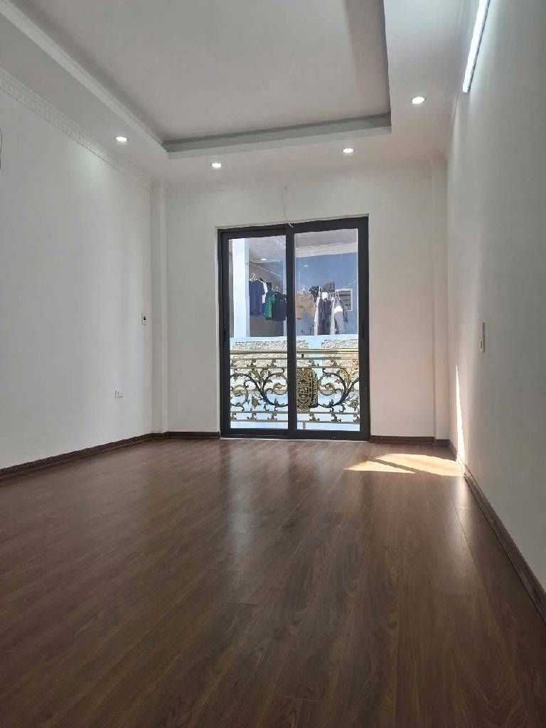 Bán nhà Thanh Đàm - diện tích 30.5m2 5 tầng - ô tô tránh - giá 7,25 tỷ