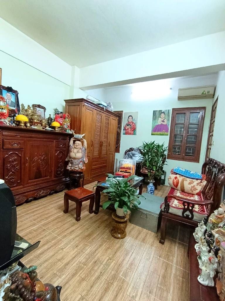 Bán nhà Đền Lừ - diện tích 64m2 6 tầng - Căn hộ tầng 6 thang máy - giá 4,8 tỷ