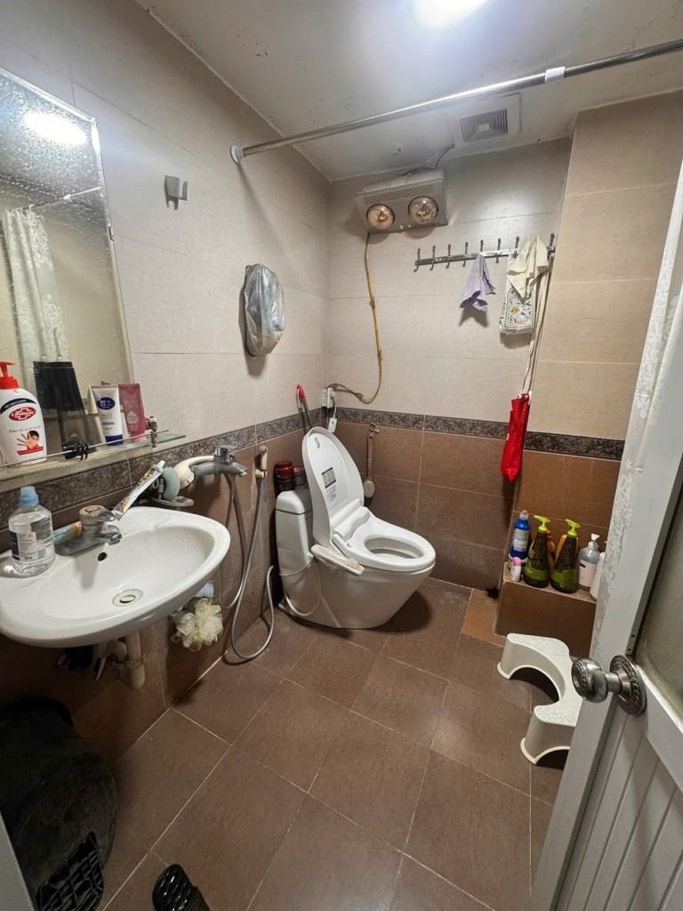 Bán nhà Bạch Đằng - diện tích 59,9m2 4 tầng - sân vườn riêng - giá 6,5 tỷ