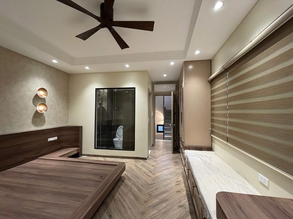 Bán nhà Lò Đúc - diện tích 35.8m2 6 tầng - Nhà lô góc, thang máy, tặng nội thất sang trọng - giá 17,5 tỷ