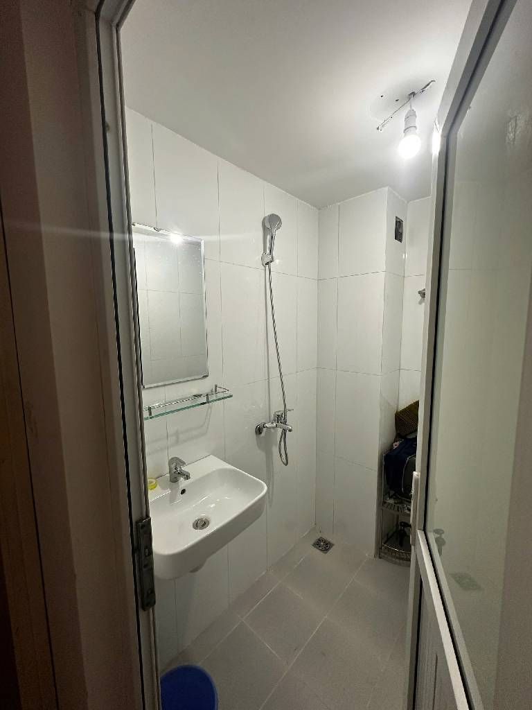 Bán nhà Láng - diện tích 38.4m2 5 tầng - Nhà đẹp hiếm có - giá 6,8 tỷ