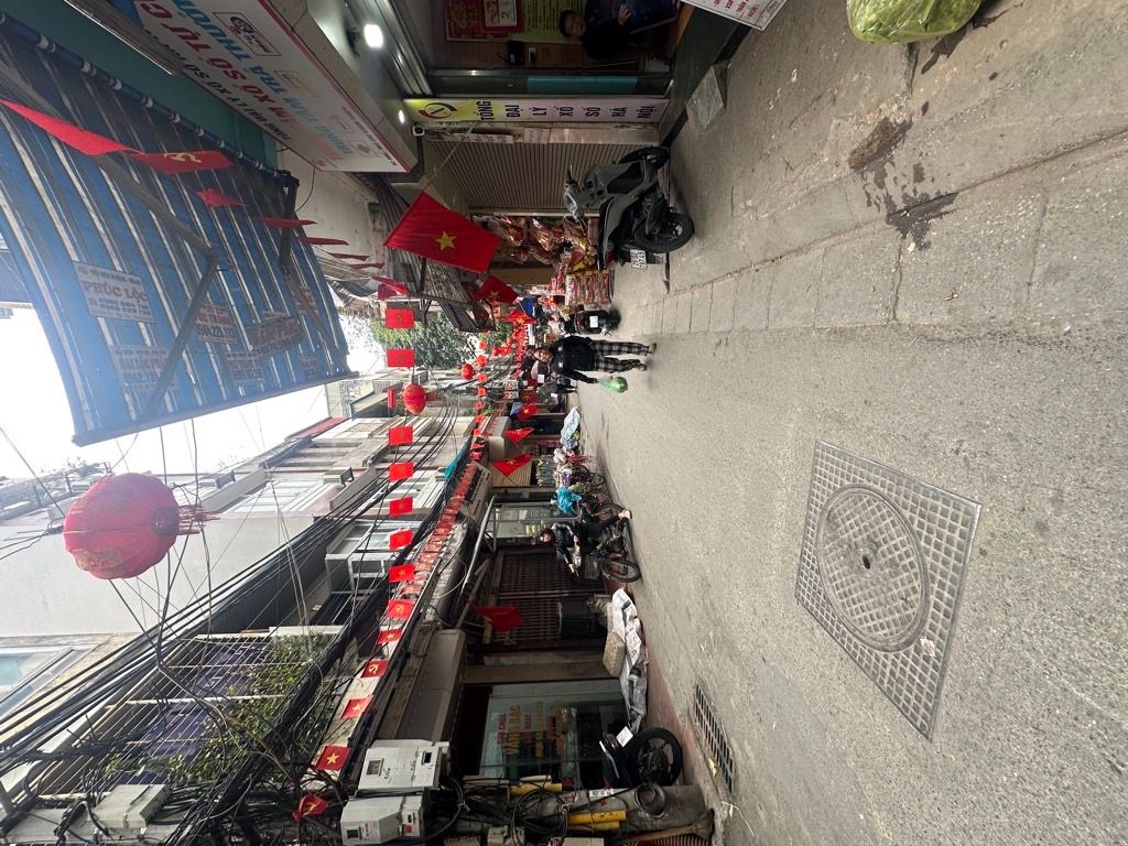 Bán nhà Ngõ Chợ Khâm Thiên - diện tích 16m2 4 tầng - Nhà đẹp sổ riêng - giá 5,2 tỷ