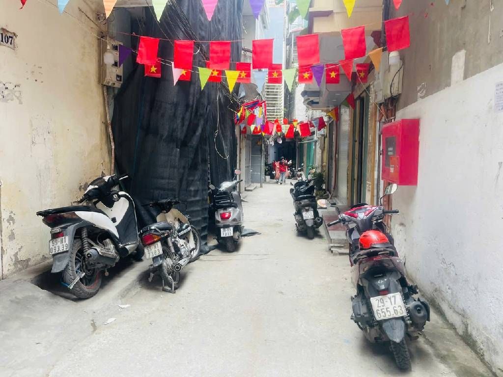 Bán nhà Văn Hương - diện tích 55,7m2 5 tầng - Nhà đẹp, cho thuê 35 triệu/tháng - giá 11,5 tỷ