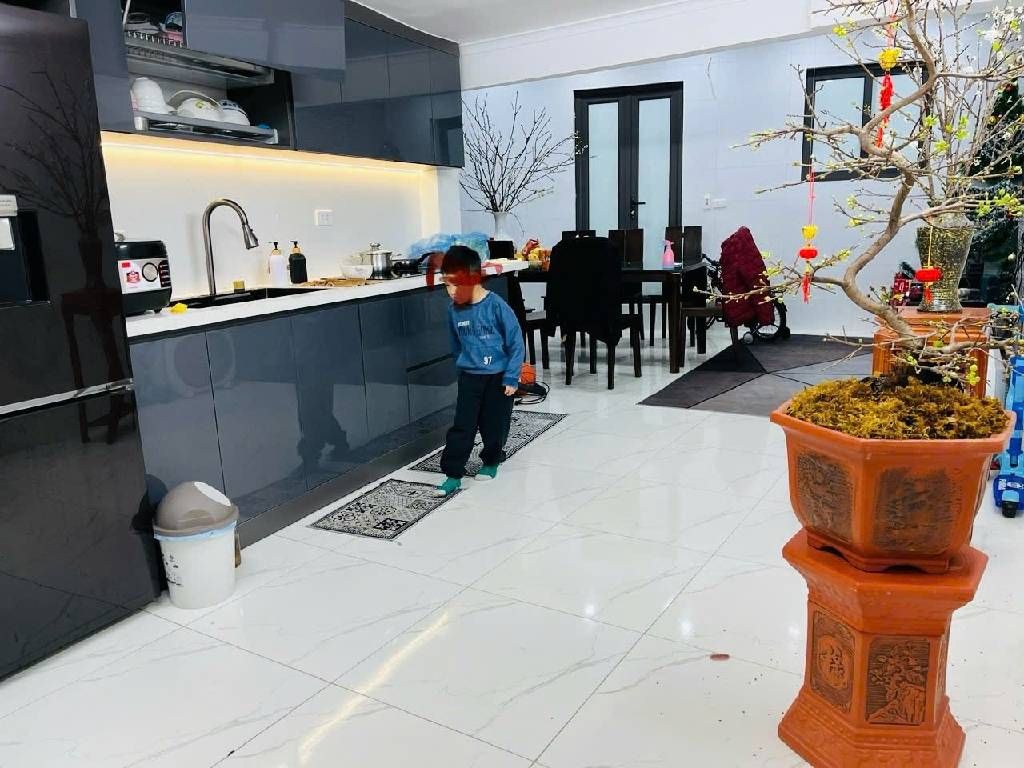 Bán nhà Khâm Thiên - diện tích 61,3m2 4 tầng - Lô góc, nhà đẹp - giá 12 tỷ