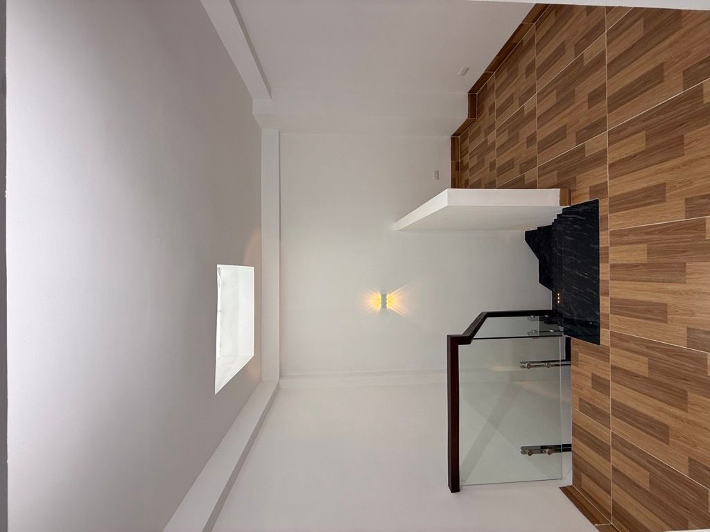 Bán nhà Ngõ Quỳnh - diện tích 27m2 5 tầng - Lô góc, nhà mới - giá 10 tỷ