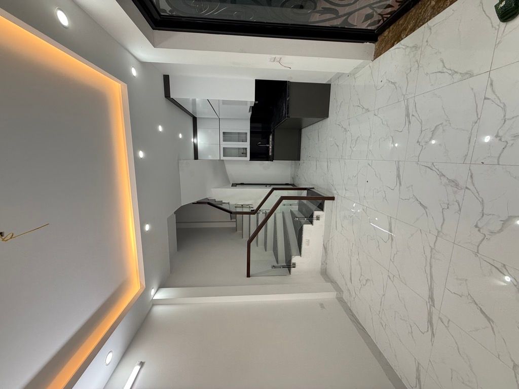 Bán nhà Ngõ Quỳnh - diện tích 27m2 5 tầng - Lô góc, nhà mới - giá 10 tỷ