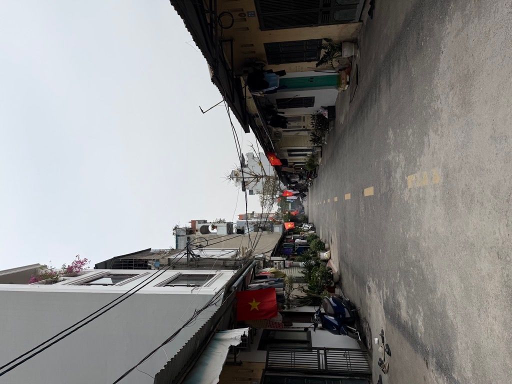 Bán nhà Nguyễn Khoái - diện tích 54m2 1 tầng - Phân lô ô tô - giá 10,3 tỷ