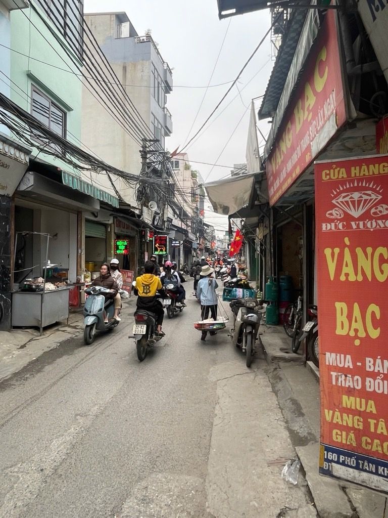 Bán nhà Tân Khai - diện tích 33m2 2 tầng - MẶT PHỐ - Ô TÔ - KINH DOANH - giá 11 tỷ