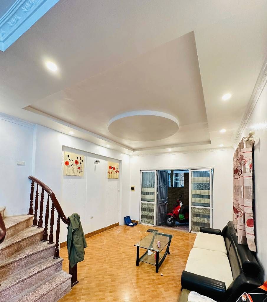 Bán nhà Định Công Hạ - diện tích 49.5m2 2 tầng - Ô tô 4 chỗ qua - giá 3,8 tỷ