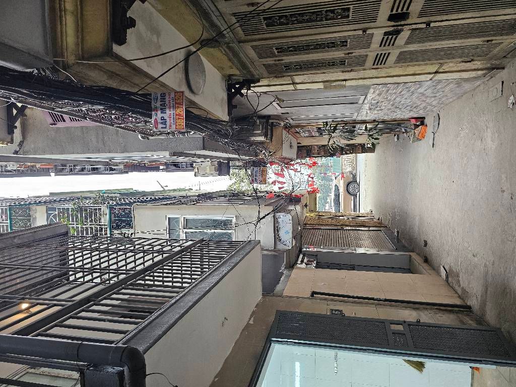 Bán nhà Trịnh Đình Cửu - diện tích 27.8m2 3 tầng - Hiếm nhà bán - giá 6,2 tỷ