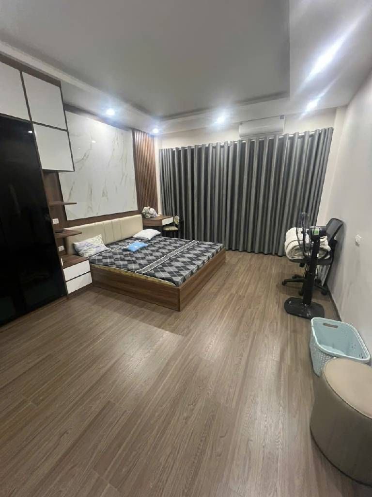 Bán nhà Định Công Thượng - diện tích 34.2m2 5 tầng - FULL CÔNG NĂNG - giá 10,2 tỷ