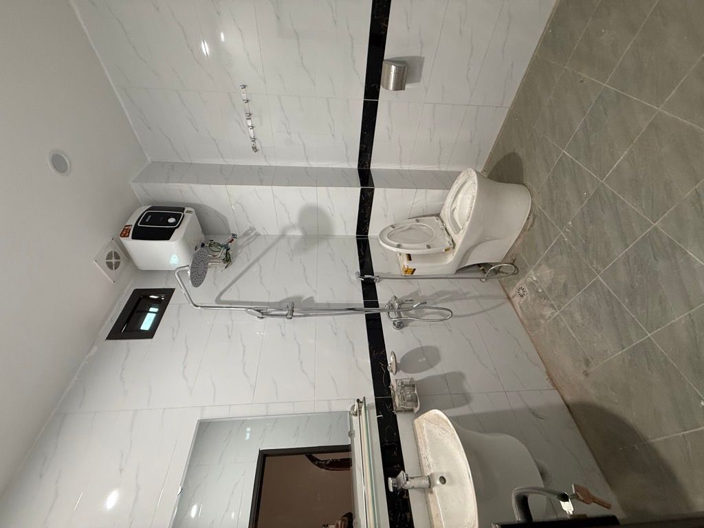 Bán nhà Vĩnh Hưng - diện tích 30m2 5 tầng - Lô góc - giá 5,9 tỷ