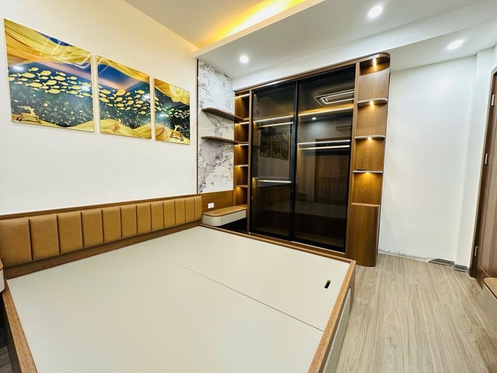 Bán nhà Trương Định - diện tích 47m2 5 tầng - NHÀ ĐẸP - THANG MÁY - TẶNG FULL NỘI THẤT SỊN - giá 11,8 tỷ