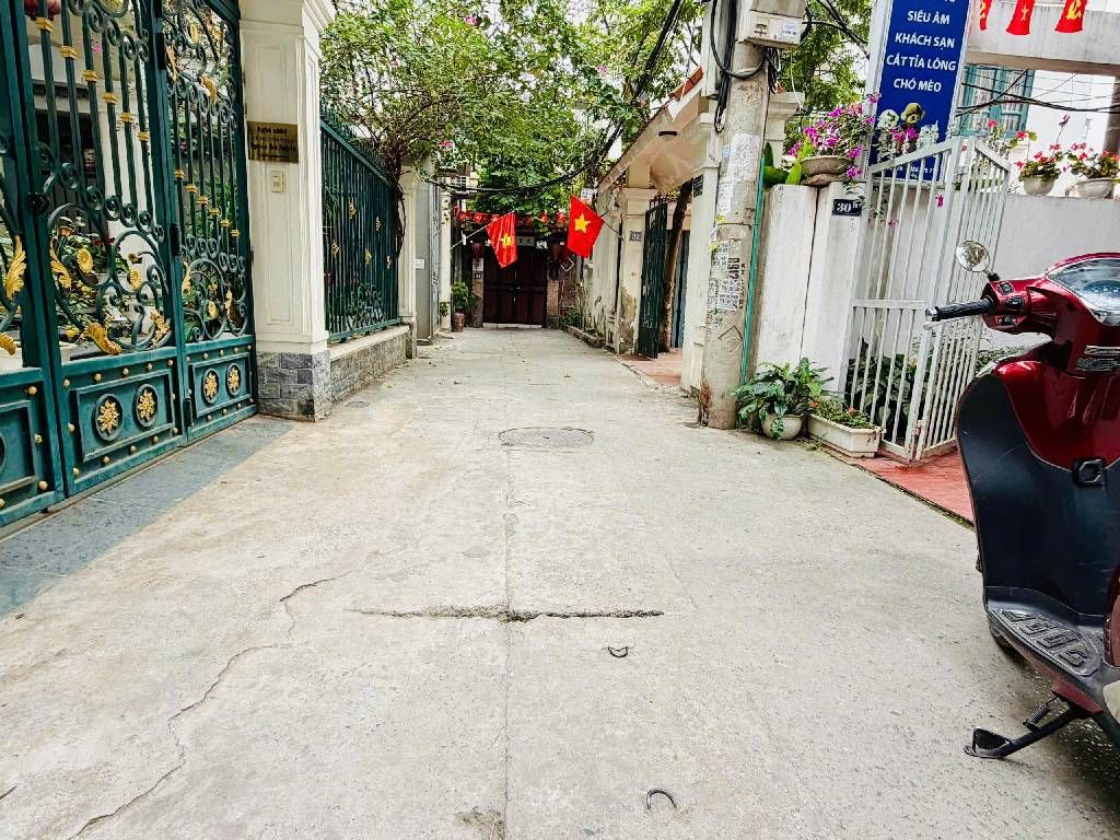 Bán nhà Trương Định - diện tích 71.5m2 4 tầng - MẶT NGÕ Ô TÔ VÀO NHÀ - giá 23,2 tỷ