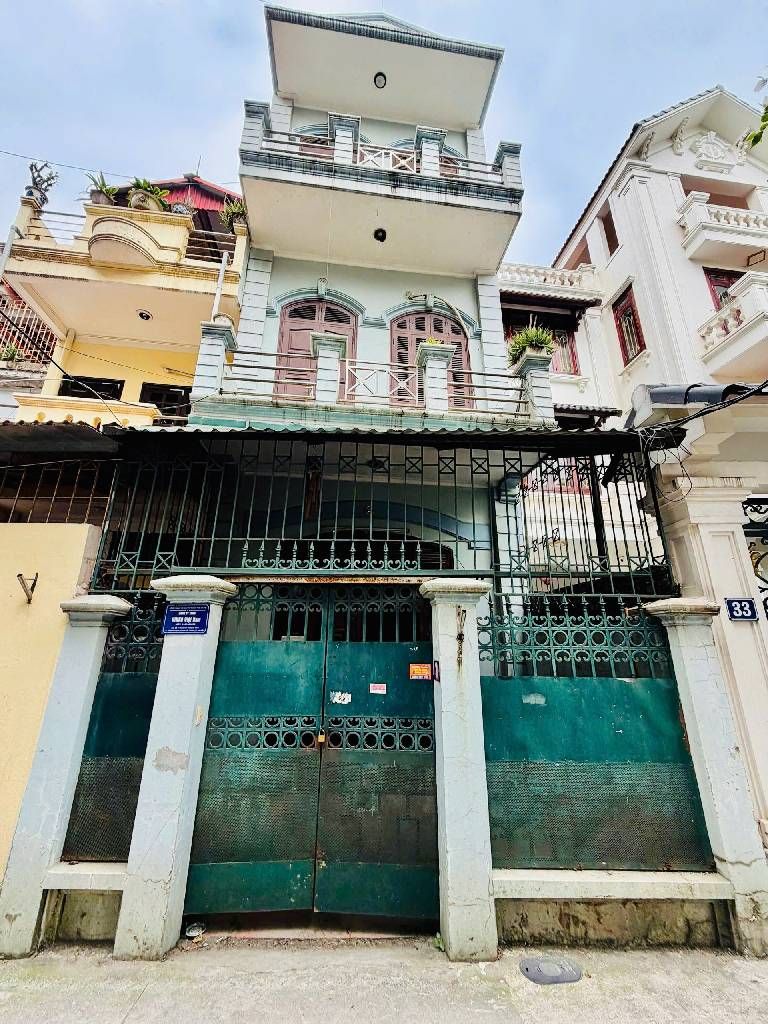 Bán nhà Trương Định - diện tích 71.5m2 4 tầng - MẶT NGÕ Ô TÔ VÀO NHÀ - giá 23,2 tỷ