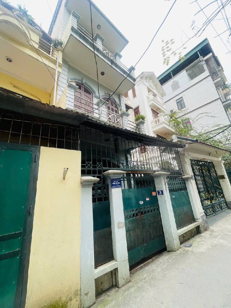 Bán nhà Trương Định - diện tích 71.5m2 4 tầng - MẶT NGÕ Ô TÔ VÀO NHÀ - giá 23,2 tỷ