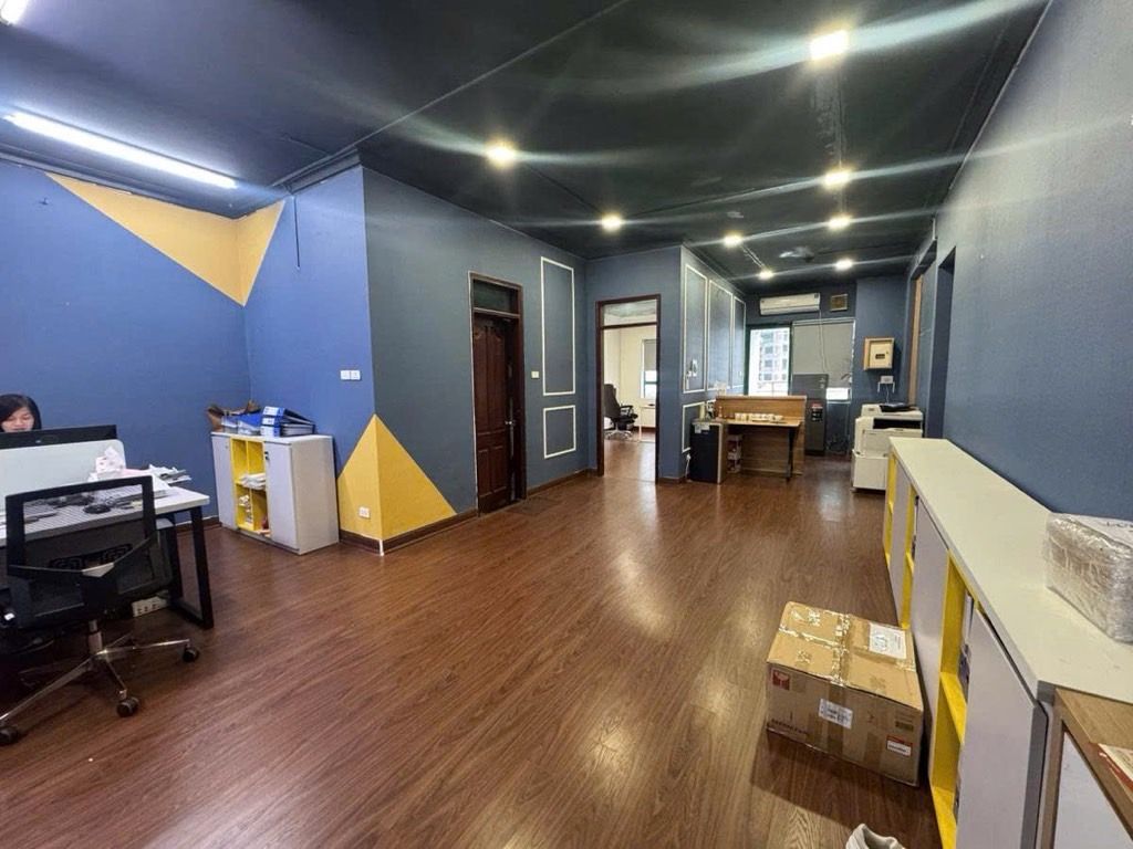 Bán nhà Lê Văn Lương - diện tích 102m2 14 tầng - CĂN HỘ MẶT PHỐ - giá 9,2 tỷ