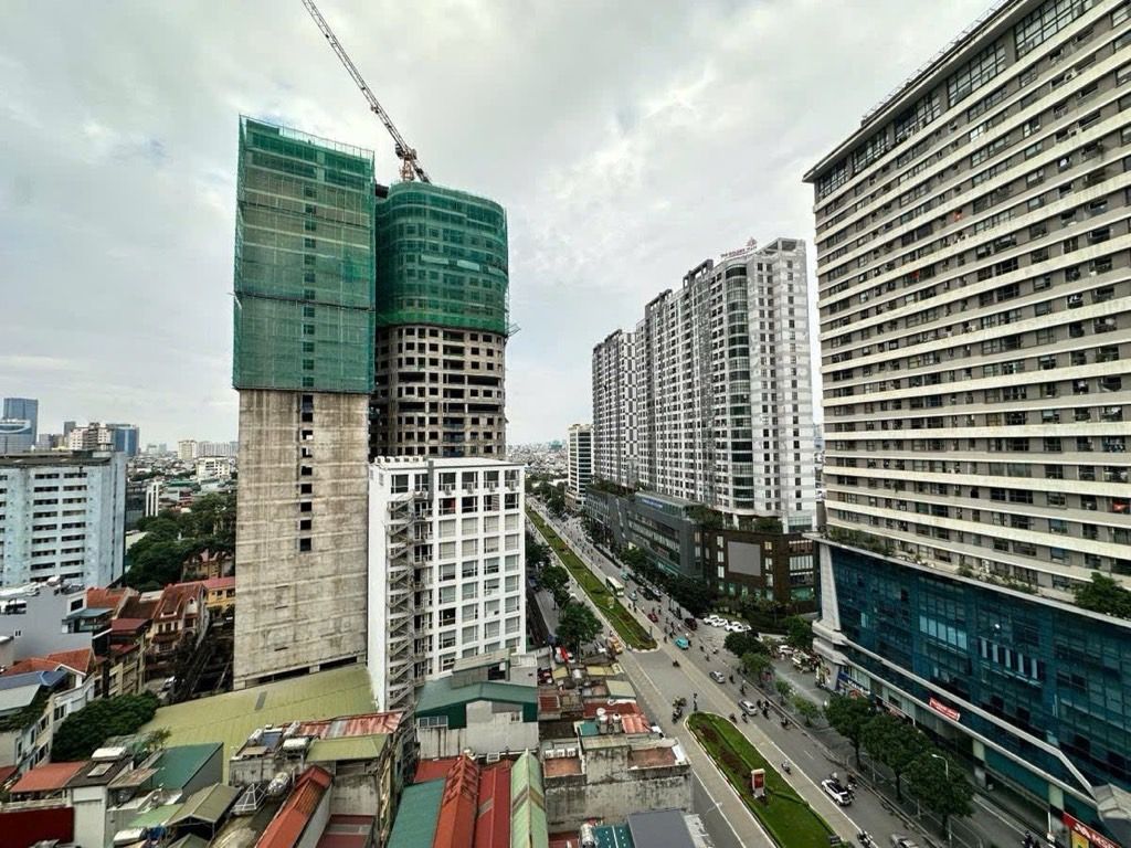 Bán nhà Lê Văn Lương - diện tích 102m2 14 tầng - CĂN HỘ MẶT PHỐ - giá 9,2 tỷ