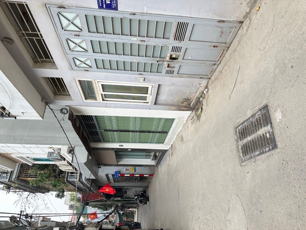 Bán nhà Định Công Thượng - diện tích 42.2m2 1 tầng - mặt đường ô tô tránh - giá 4,85 tỷ