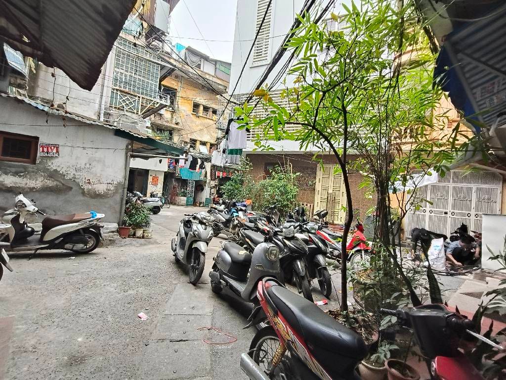 Bán nhà Lò Đúc - diện tích 55m2 2 tầng - Nhà đẹp long lanh - giá 3,4 tỷ