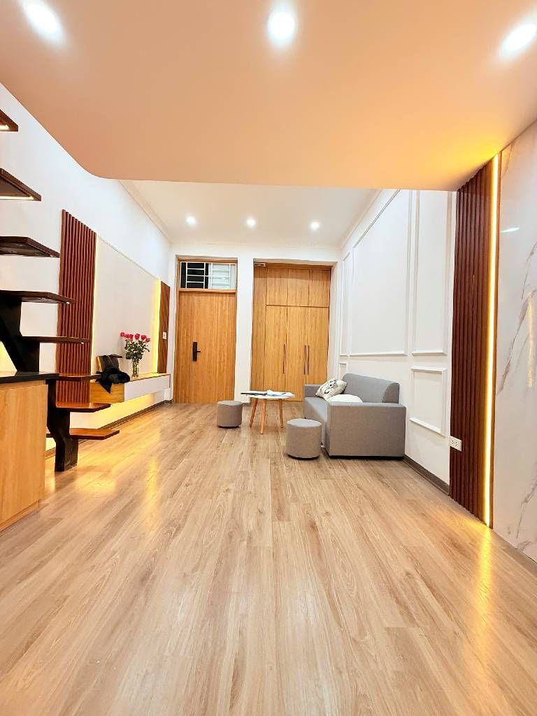 Bán nhà Lò Đúc - diện tích 55m2 2 tầng - Nhà đẹp long lanh - giá 3,4 tỷ