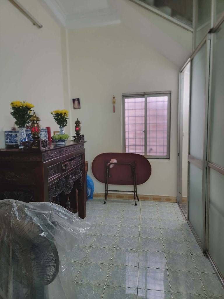 Bán nhà Bùi Ngọc Dương - diện tích 28m2 4 tầng - Nhà dân xây khung cột chắc chắn - giá 5,9 tỷ