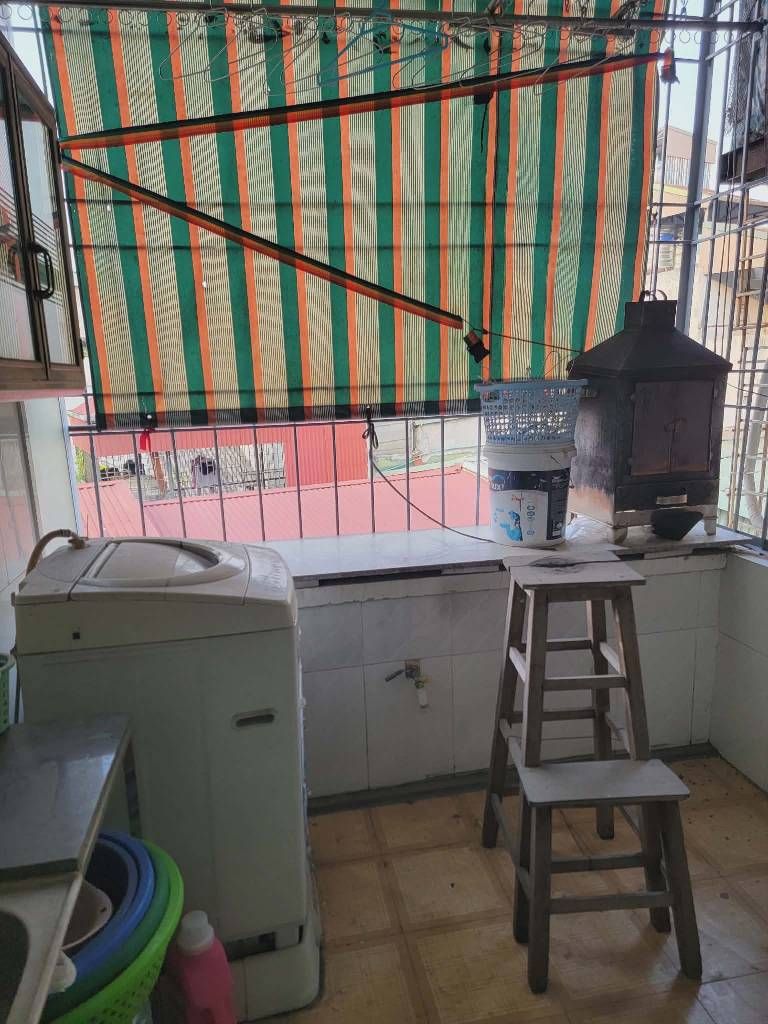 Bán nhà Bùi Ngọc Dương - diện tích 28m2 4 tầng - Nhà dân xây khung cột chắc chắn - giá 5,9 tỷ