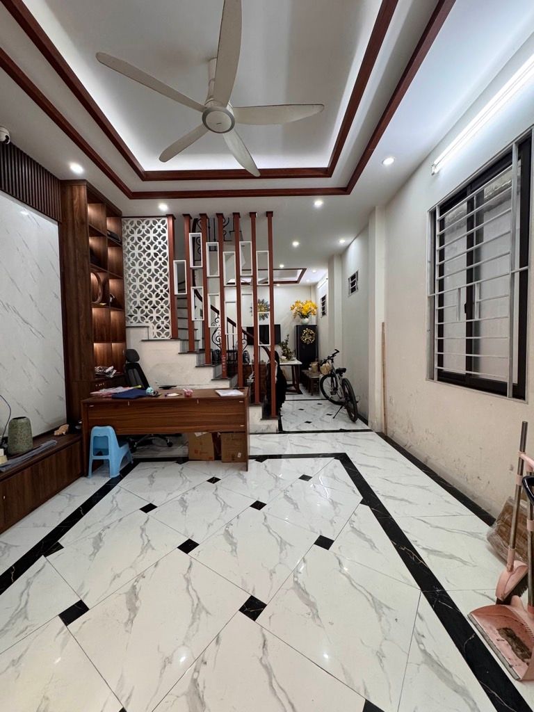 Bán nhà Bạch Đằng - diện tích 48.8m2 5 tầng - Lô góc, ngõ thông - giá 11,9 tỷ