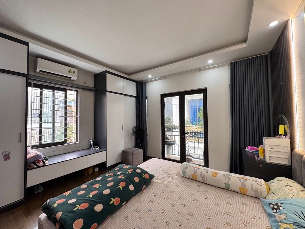 Bán nhà Bạch Đằng - diện tích 48.8m2 5 tầng - Lô góc, ngõ thông - giá 11,9 tỷ