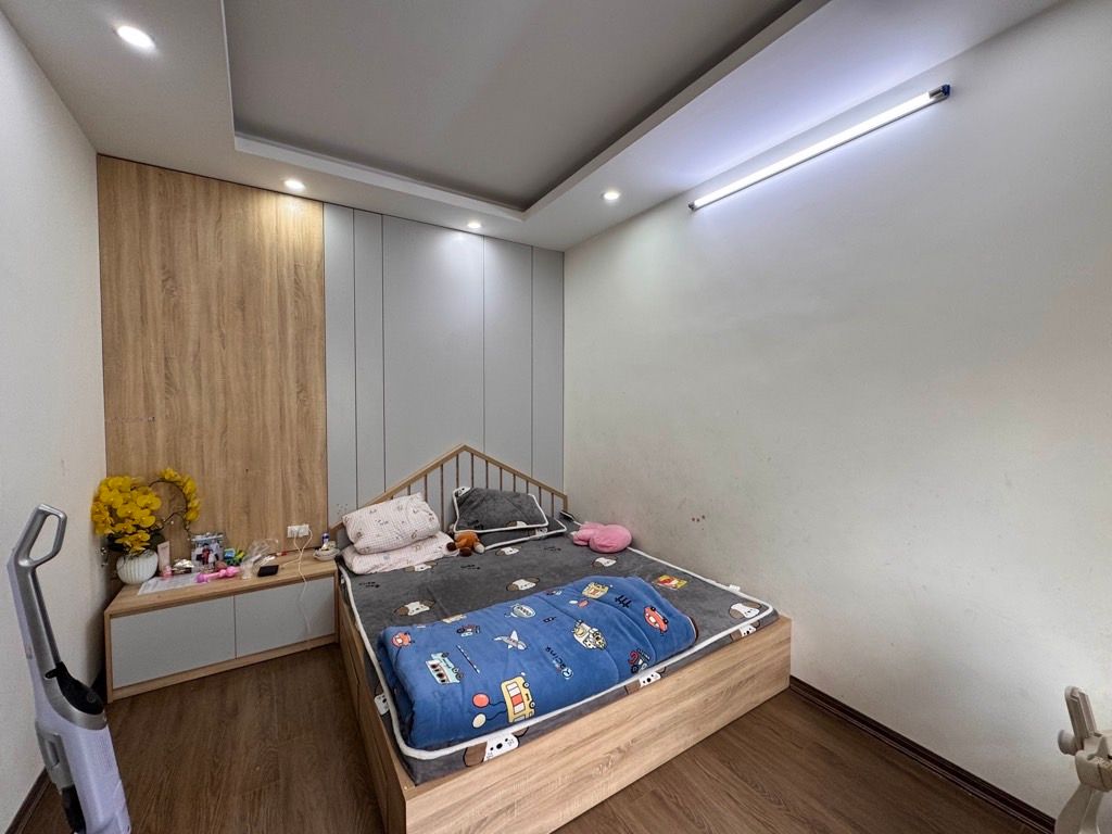 Bán nhà Bạch Đằng - diện tích 48.8m2 5 tầng - Lô góc, ngõ thông - giá 11,9 tỷ