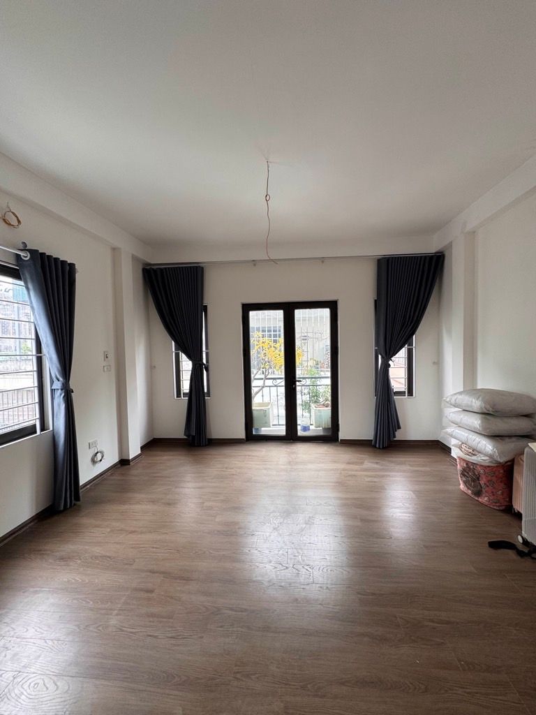 Bán nhà Bạch Đằng - diện tích 48.8m2 5 tầng - Lô góc, ngõ thông - giá 11,9 tỷ